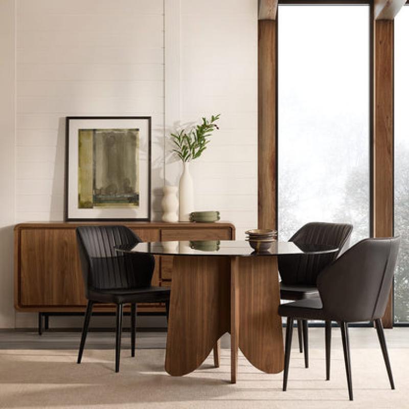 🪑 Upholstered Chair – Matte Black