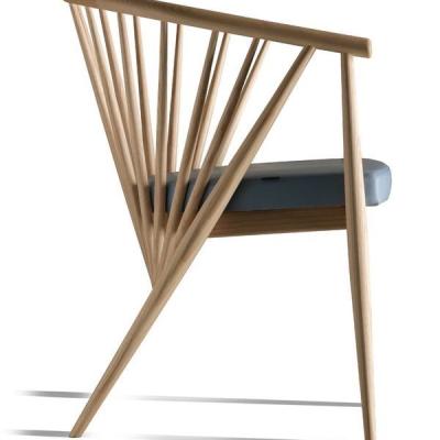 🪑 Indoor Chair – Metal Wood Finish × Grey Cushion