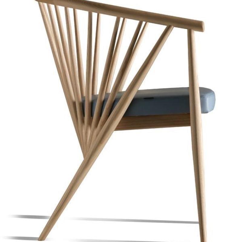 🪑 Indoor Chair – Metal Wood Finish × Grey Cushion
